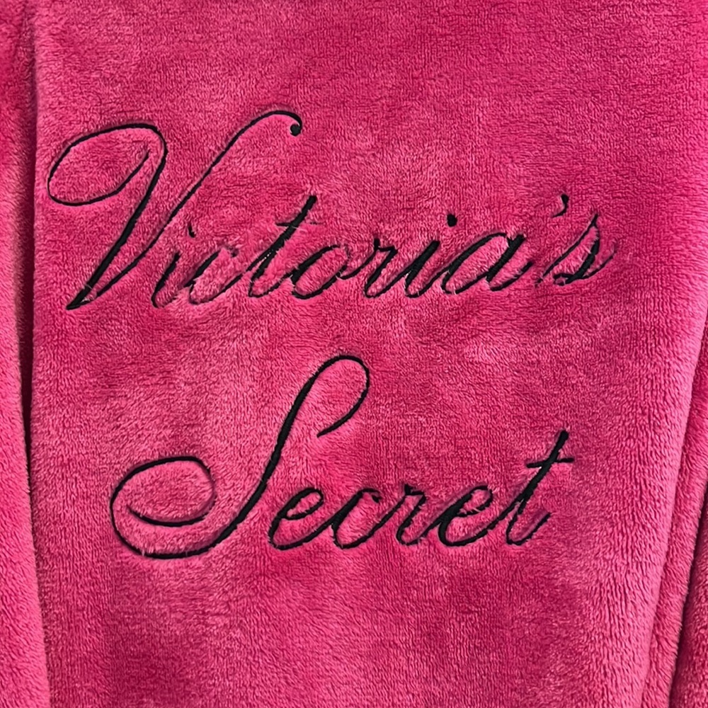 Victoria Secret Short Cozy Robe - Picture 5 of 8